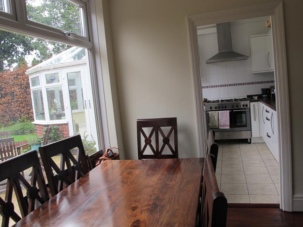 Westmorland - 4 Bedroom House - Free Parking For Up To 7 Cars - Walking Distance To Qmc And University - Ideal For Contractors And Large Groups نوتينغهام المظهر الخارجي الصورة
